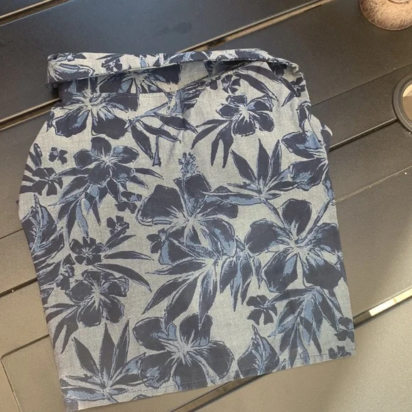 Hawaiian shirts for stylish dogs! - Picture 2 of 2